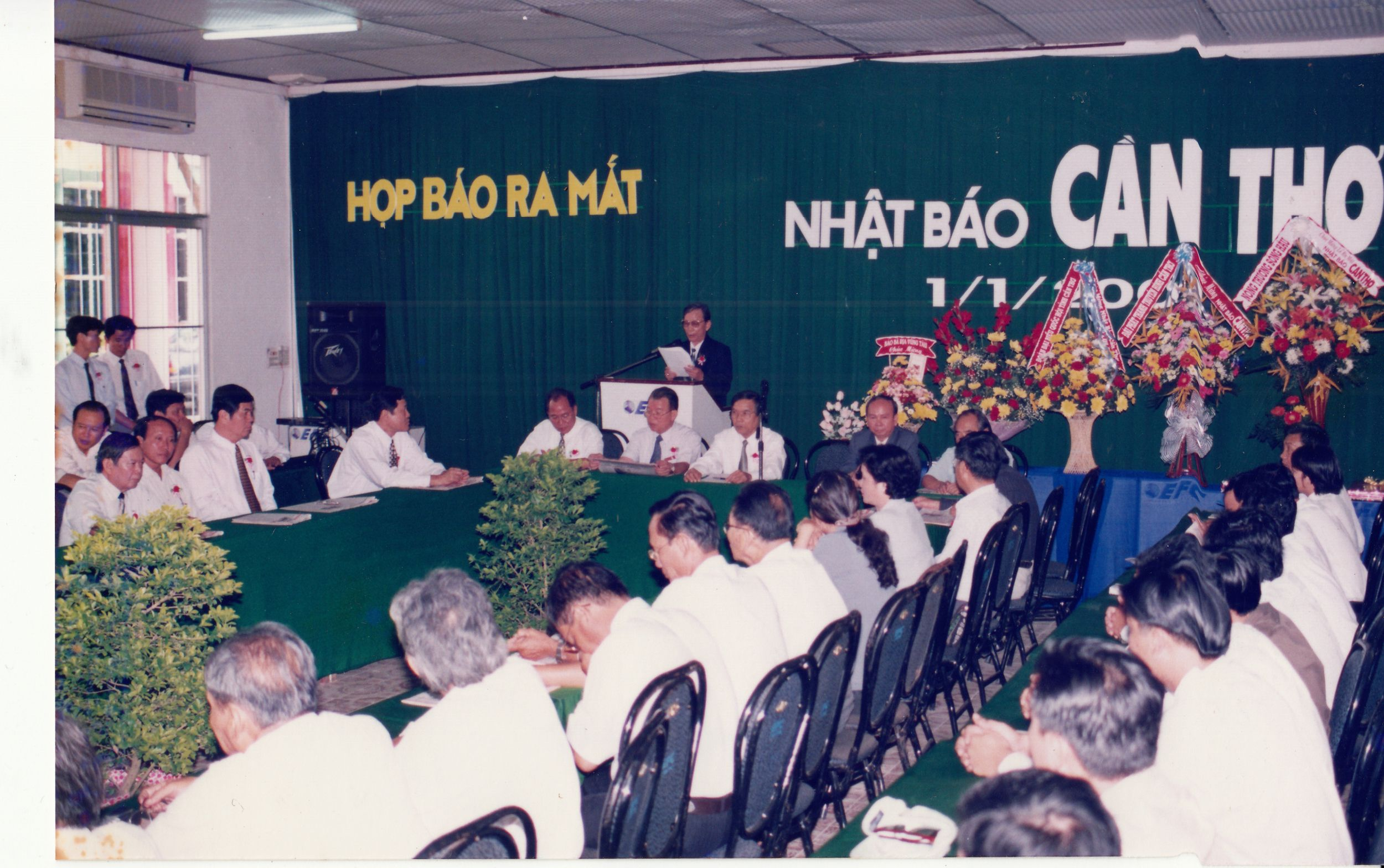 Báo Cần Thơ - Những chặng đường vẻ vang Báo Cần Thơ - Những chặng đường vẻ vang